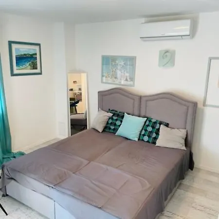 Rab Ground Floor 32 M2 *