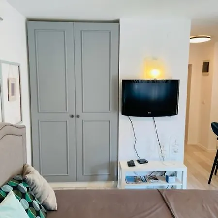 Rab Ground Floor 32 M2 Кампор