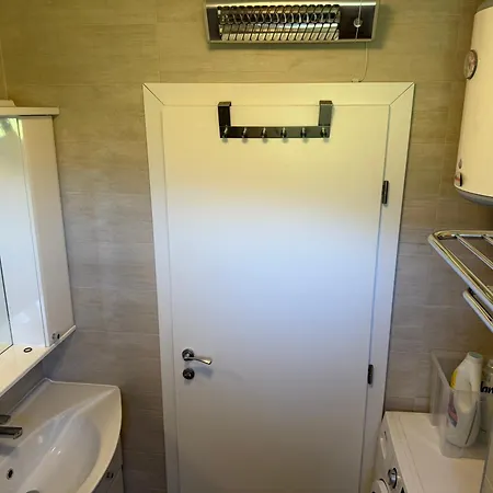 Rab Ground Floor 32 M2 *